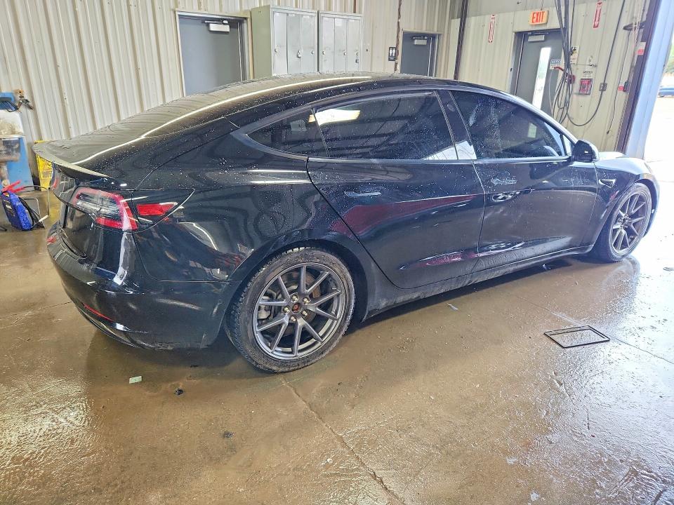 56025466 :رقم المزاد ، 5YJ3E1EB6MF869496 vin ، 2021 Tesla Model 3 مزاد بيع