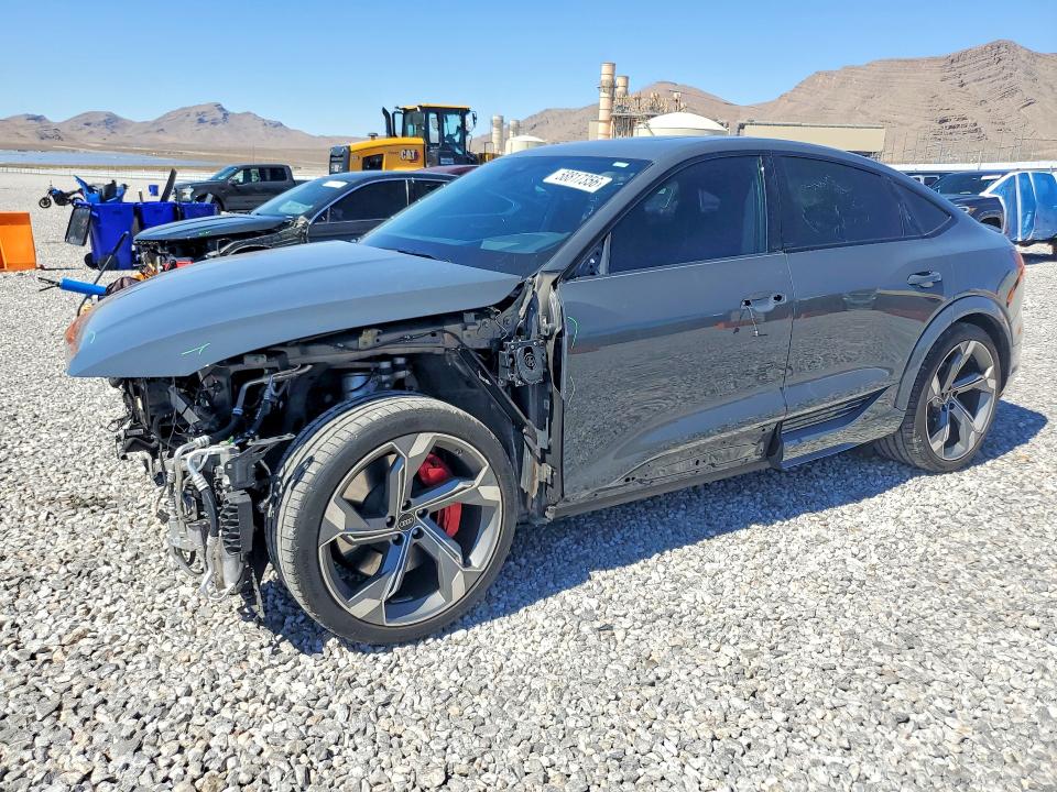 2024 Audi Sq8 E-tron მანქანა იყიდება აუქციონზე, vin: WA1DCBGE5RB051740, აუქციონის ნომერი: 58817356