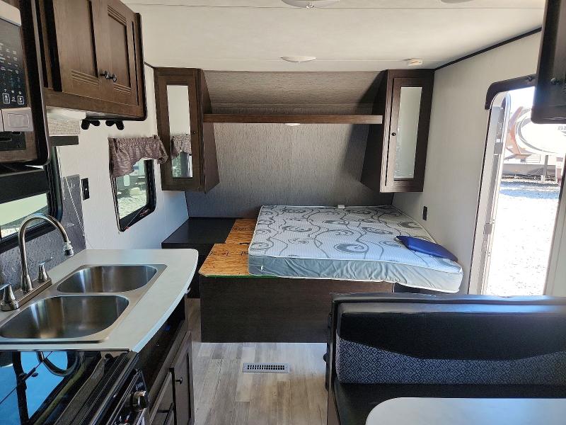 57010846 :رقم المزاد ، 5SFPB2324LE427901 vin ، 2020 Heartland Rv Prowler مزاد بيع