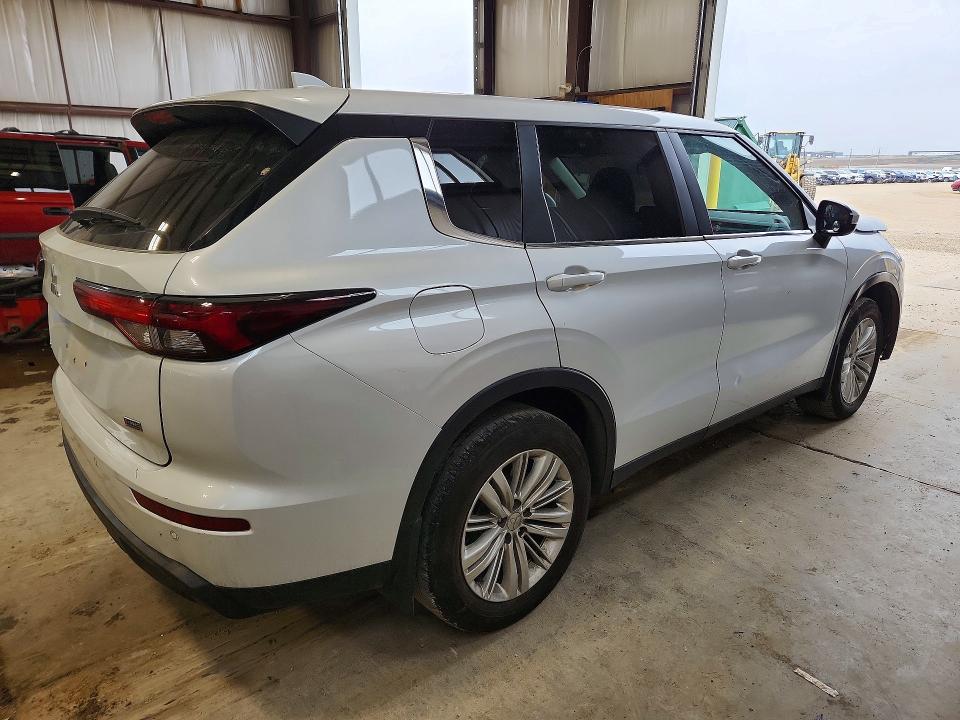 Продажа на аукционе авто 2024 Mitsubishi Outlander, vin: JA4J4UA86RZ625509, номер лота: 56095516