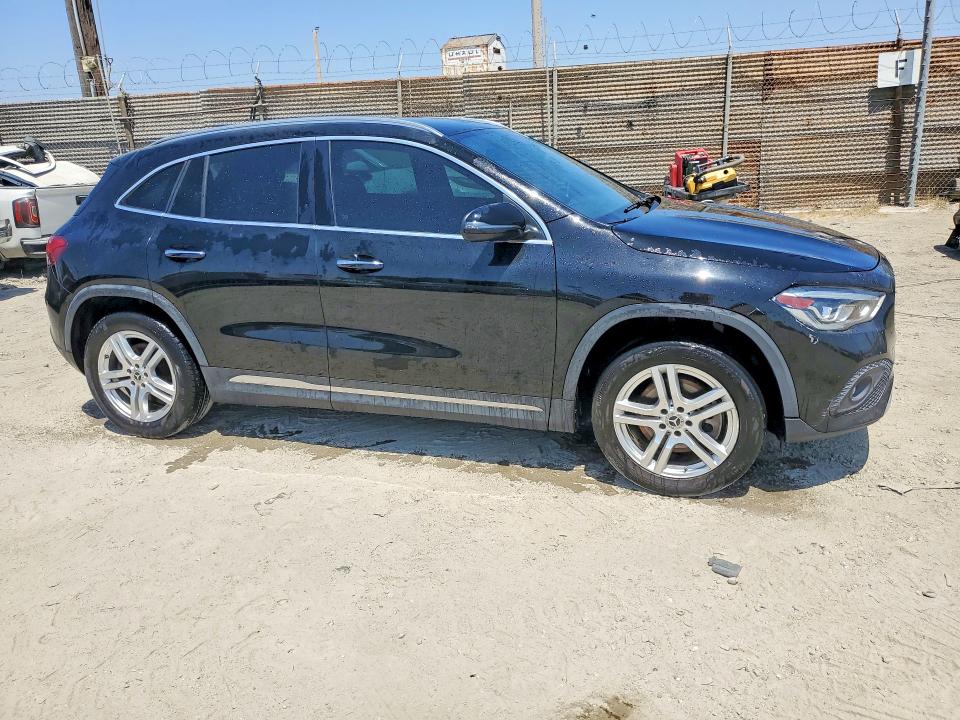 56123216 :رقم المزاد ، W1N4N4HB8NJ343861 vin ، 2022 Mercedes-benz Gla مزاد بيع