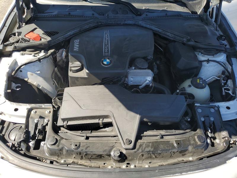 59013066 :رقم المزاد ، WBA3B1C55FK139474 vin ، 2015 Bmw 320 مزاد بيع