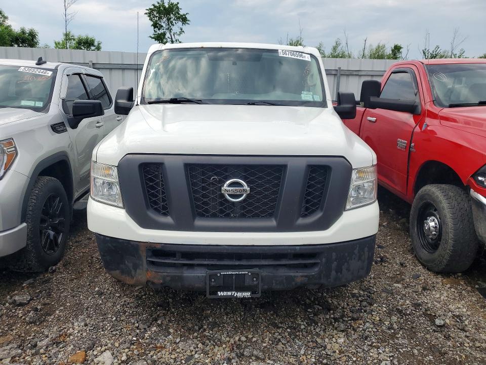 56706596 :رقم المزاد ، 1N6BF0KYXJN805936 vin ، 2018 Nissan Nv مزاد بيع