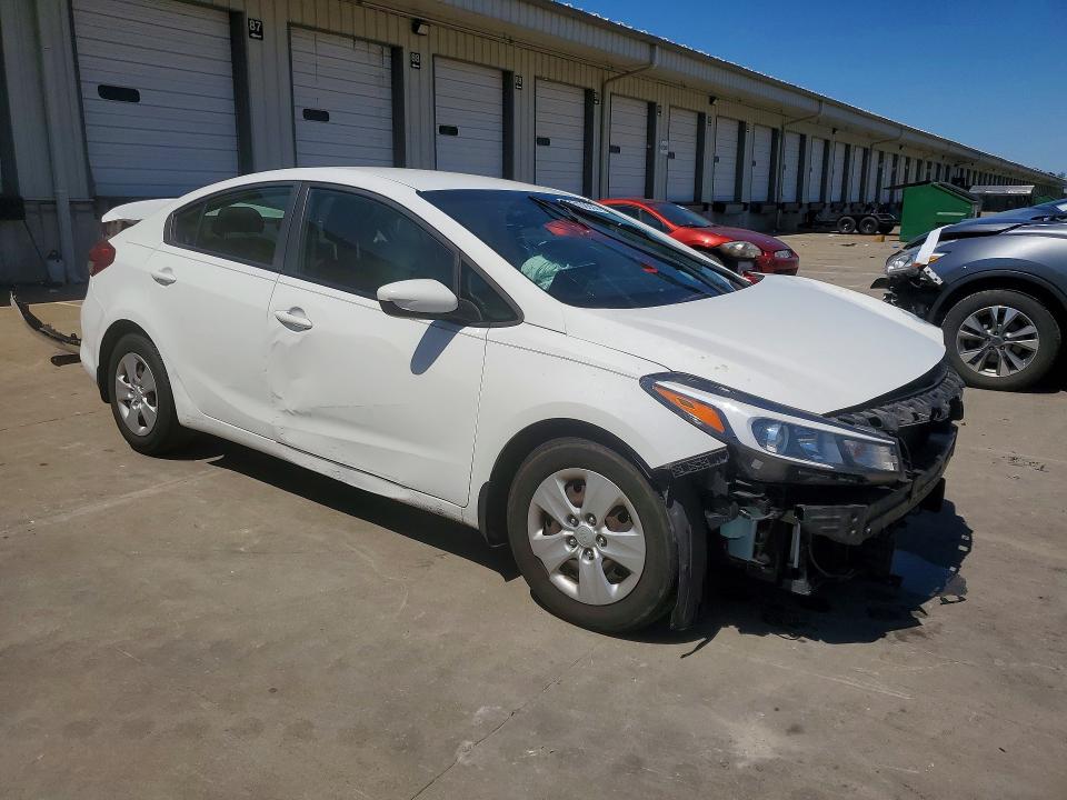 56108956 :رقم المزاد ، 3KPFK4A74JE175545 vin ، 2018 Kia Forte مزاد بيع