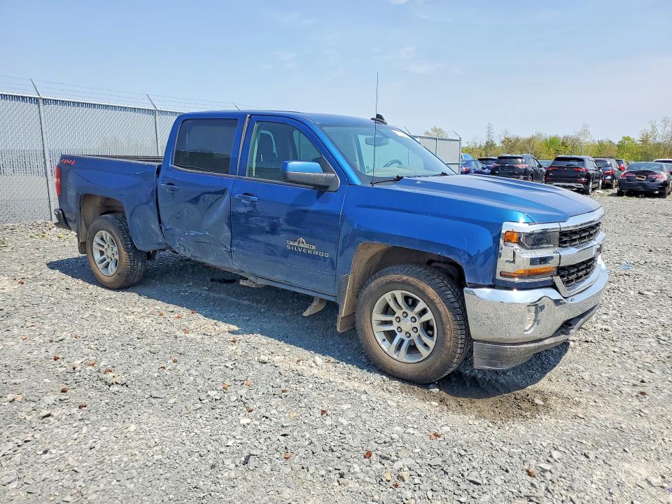 Продаж на аукціоні авто 2018 Chevrolet Silverado, vin: 3GCUKREC2JG518949, номер лоту: 56234366