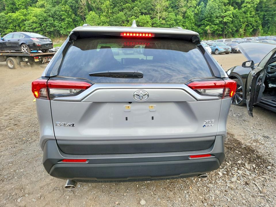 2025 Toyota Rav4 მანქანა იყიდება აუქციონზე, vin: JTMB6RFV2SD157877, აუქციონის ნომერი: 56823496