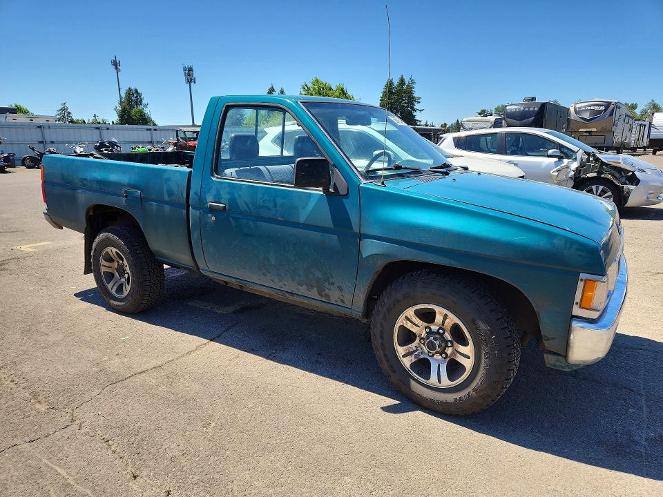 55996446 :رقم المزاد ، 1N6SD11Y7TC384043 vin ، 1996 Nissan Truck مزاد بيع