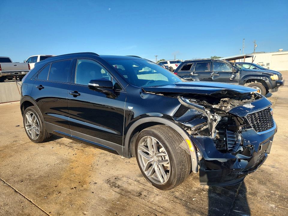 55902696 :رقم المزاد ، 1GYFZER44NF159119 vin ، 2022 Cadillac Xt4 مزاد بيع