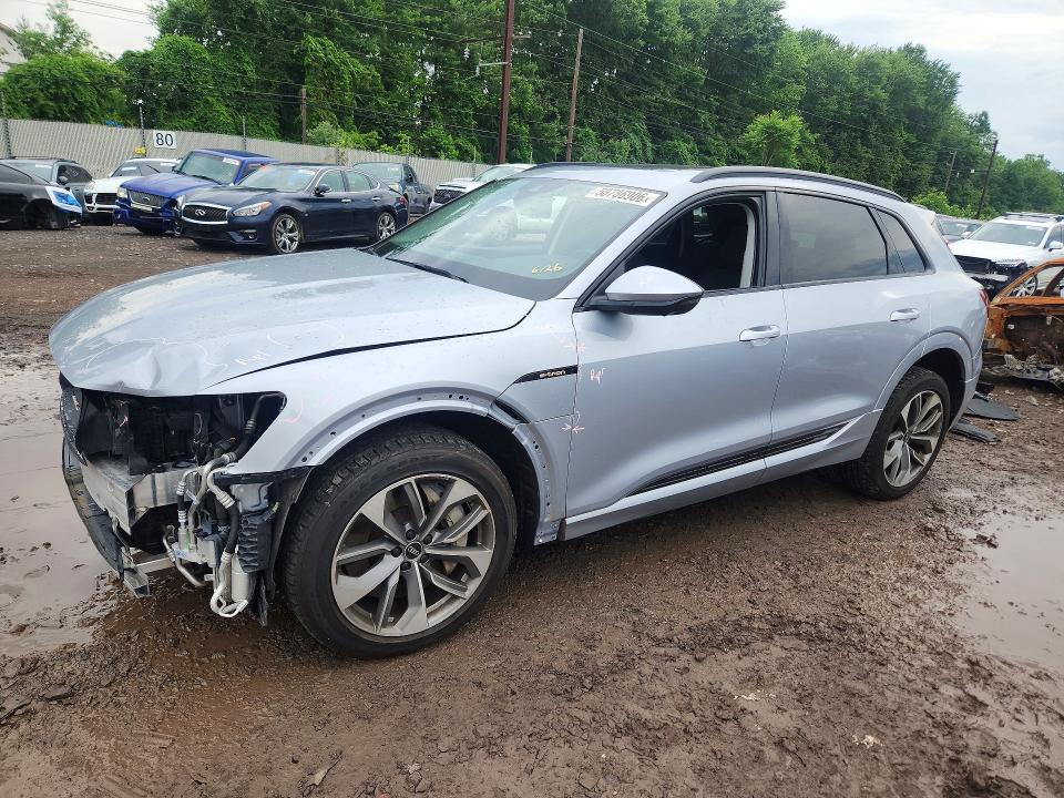 Auction sale of the 2021 Audi E-tron, vin: WA1LAAGE6MB038404, lot number: 58786906