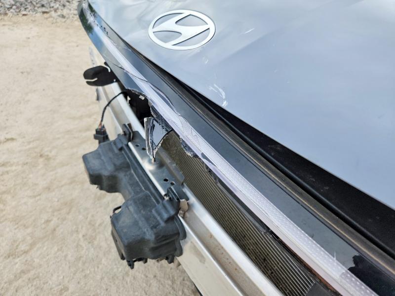 2025 Hyundai Sonata მანქანა იყიდება აუქციონზე, vin: KMHL64JA1SA447584, აუქციონის ნომერი: 56054786
