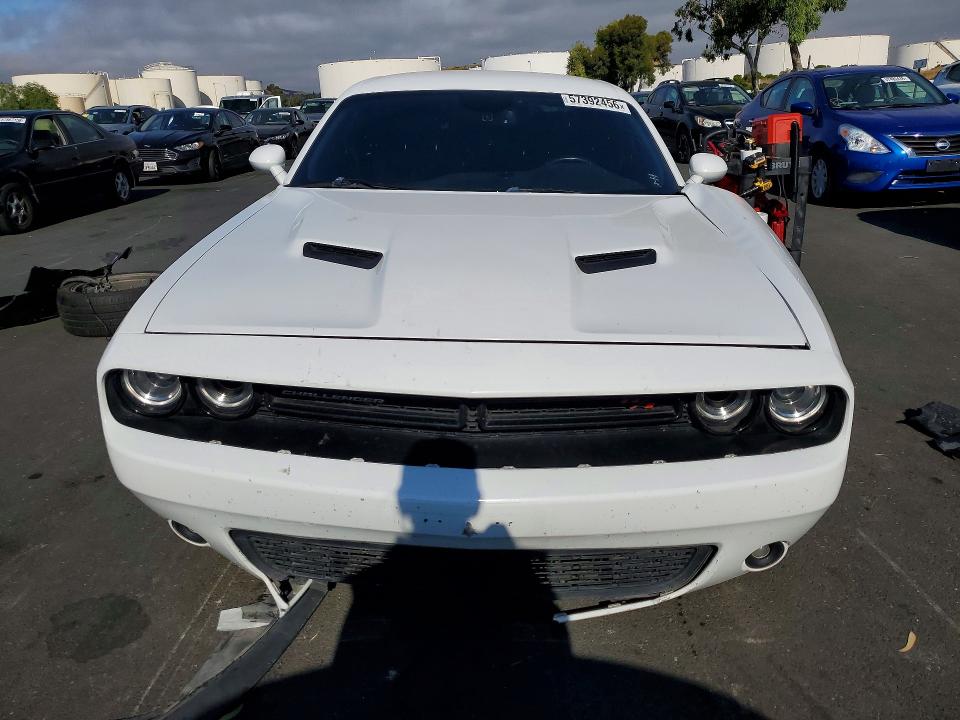 57392456 :رقم المزاد ، 2C3CDZBT2GH172344 vin ، 2016 Dodge Challenger مزاد بيع