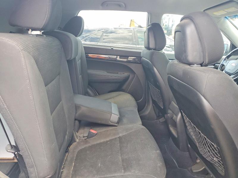 58202056 :رقم المزاد ، 5XYKTCA6XEG441530 vin ، 2014 Kia Sorento مزاد بيع