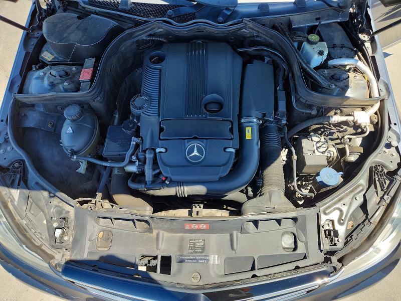 2014 Mercedes-benz C მანქანა იყიდება აუქციონზე, vin: WDDGF4HB5EG225254, აუქციონის ნომერი: 58518746