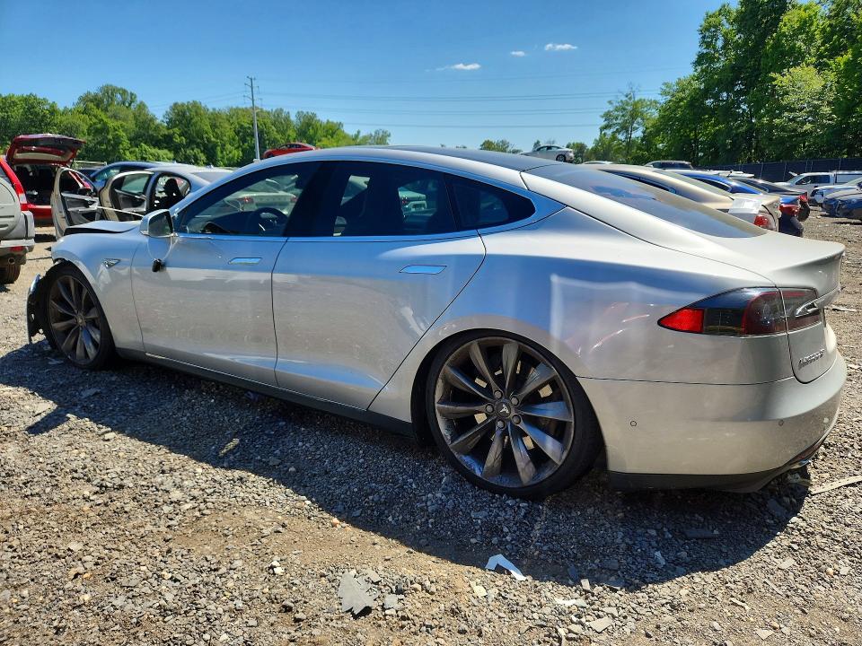 Aukcja sprzedaży 2015 Tesla Model S, vin: 5YJSA1E24FF113451, numer aukcji: 56090946