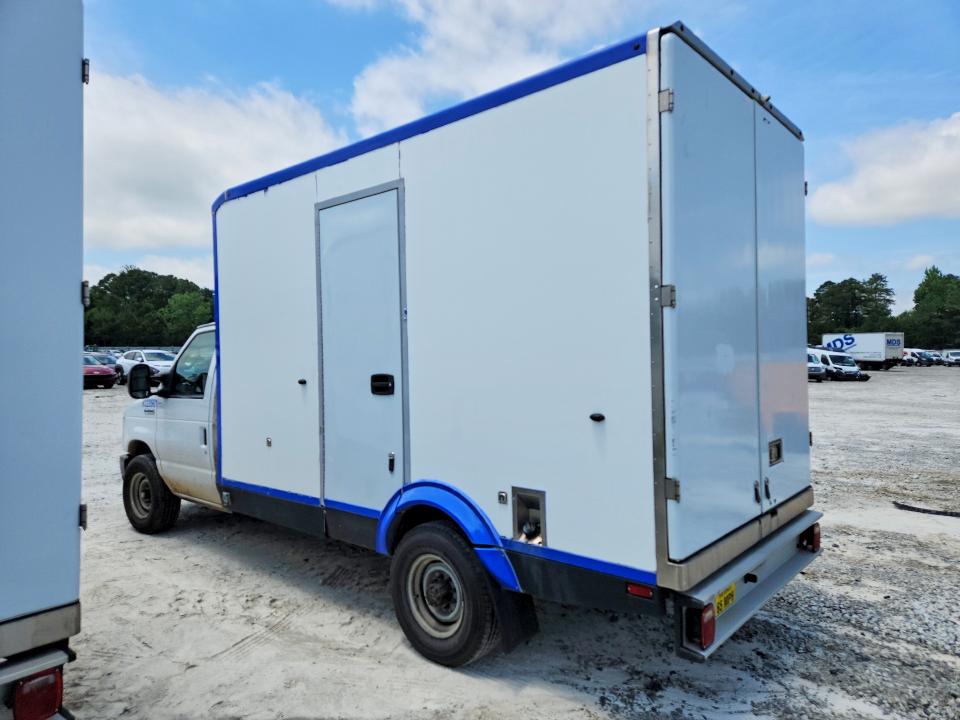 55637356 :رقم المزاد ، 1FDWE3FK3PDD08512 vin ، 2023 Ford E350 مزاد بيع