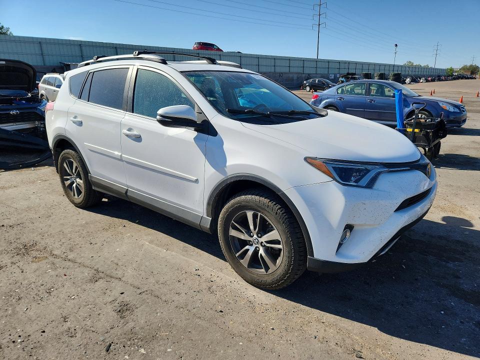 57591486 :رقم المزاد ، 2T3RFREV5HW591075 vin ، 2017 Toyota Rav4 مزاد بيع