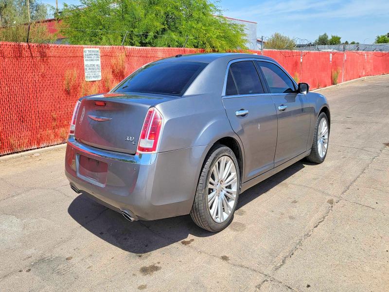 55651526 :رقم المزاد ، 2C3CA6CT5BH549764 vin ، 2011 Chrysler 300c مزاد بيع