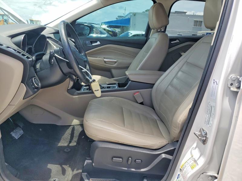 2017 Ford Escape მანქანა იყიდება აუქციონზე, vin: 1FMCU0J98HUD91140, აუქციონის ნომერი: 53738846