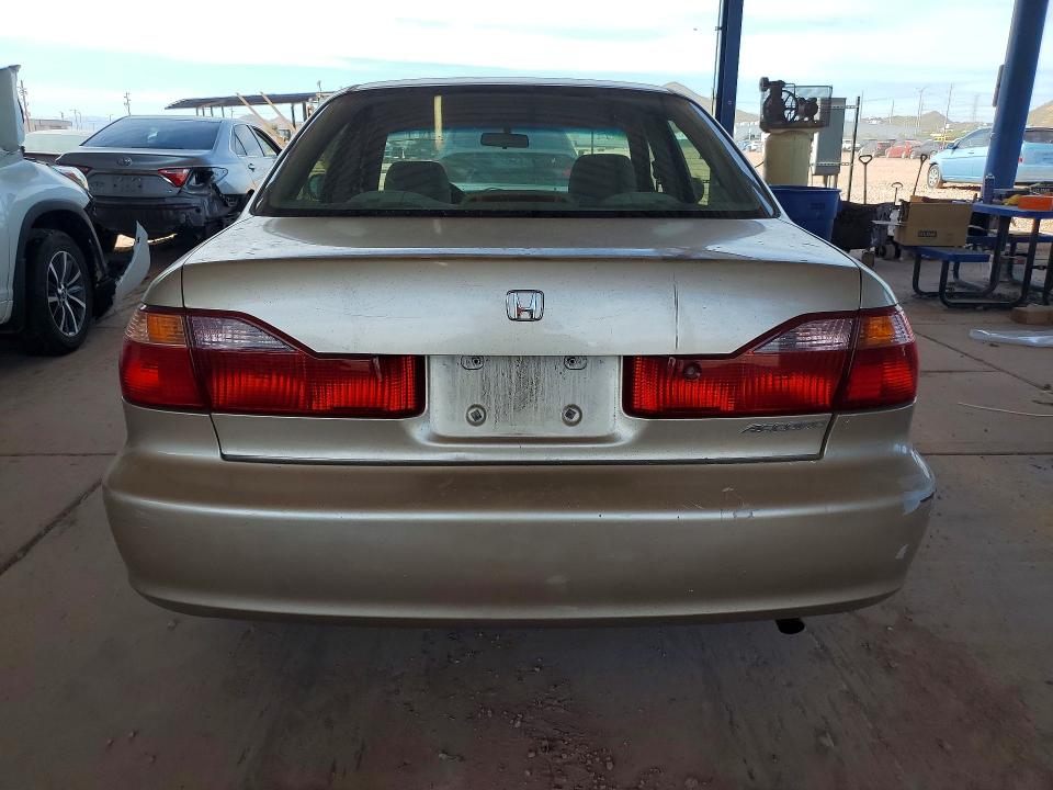 57382536 :رقم المزاد ، JHMCG5641YC002302 vin ، 2000 Honda Accord مزاد بيع