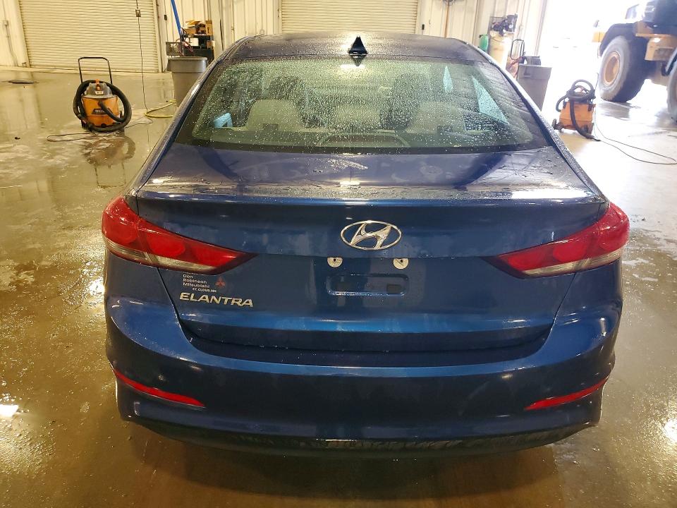 56067716 :رقم المزاد ، 5NPD84LF1JH388183 vin ، 2018 Hyundai Elantra مزاد بيع