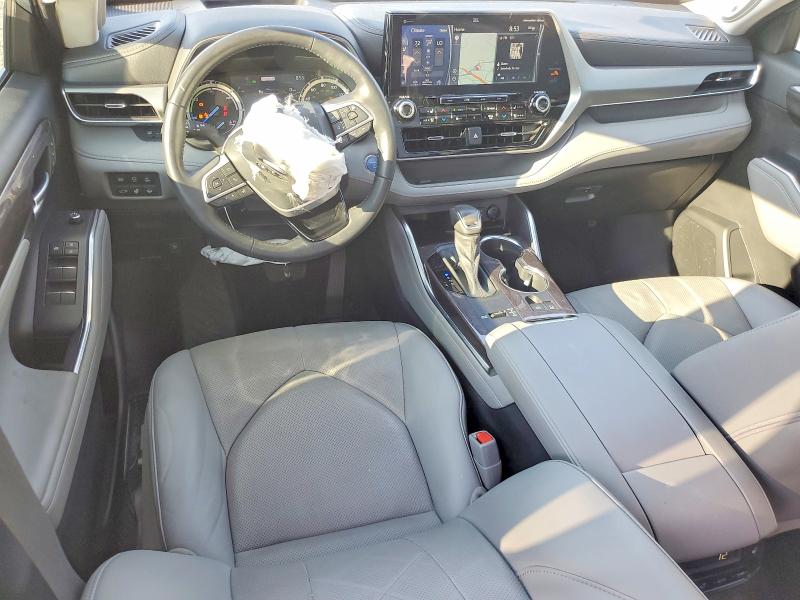 Auction sale of the 2022 Toyota Highlander, vin: 5TDEBRCH4NS076525, lot number: 57163156
