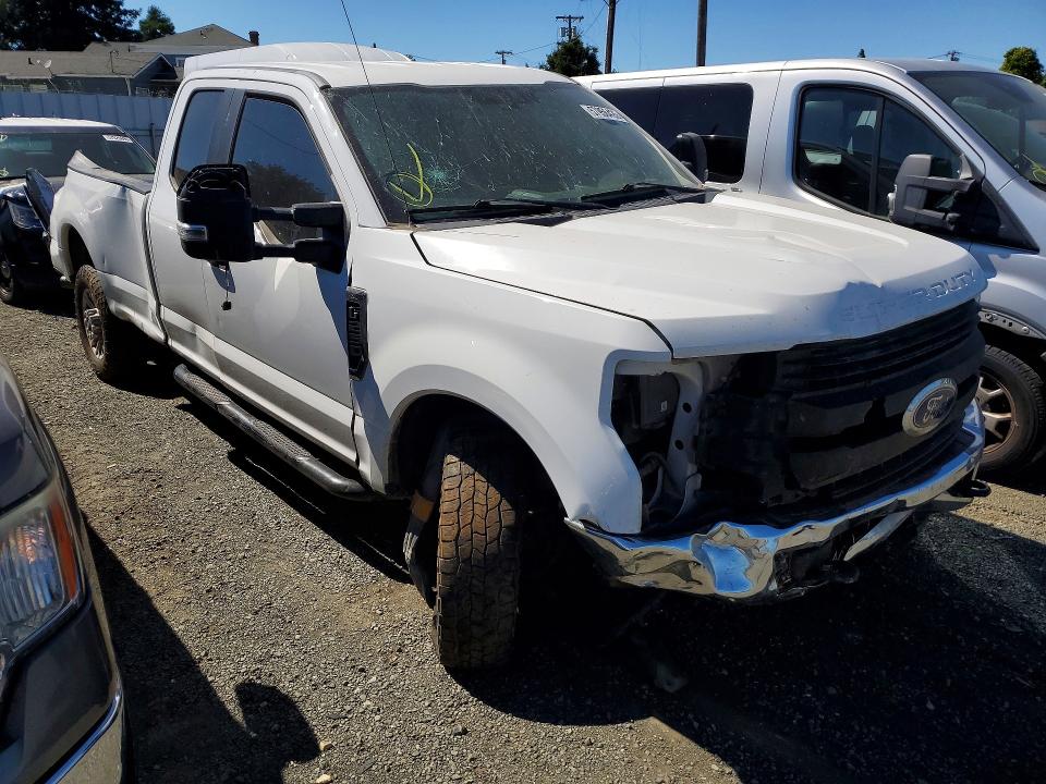57956426 :رقم المزاد ، 1FT7X2B63KED29272 vin ، 2019 Ford F250 مزاد بيع
