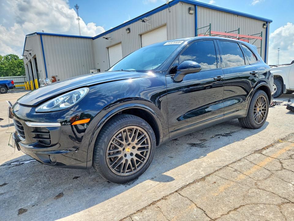 54926806 :رقم المزاد ، WP1AA2A29HKA80782 vin ، 2017 Porsche Cayenne مزاد بيع