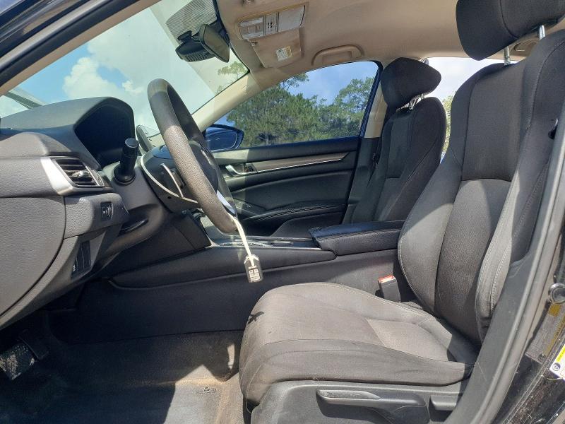 58987126 :رقم المزاد ، 1HGCV3F1XJA012749 vin ، 2018 Honda Accord مزاد بيع