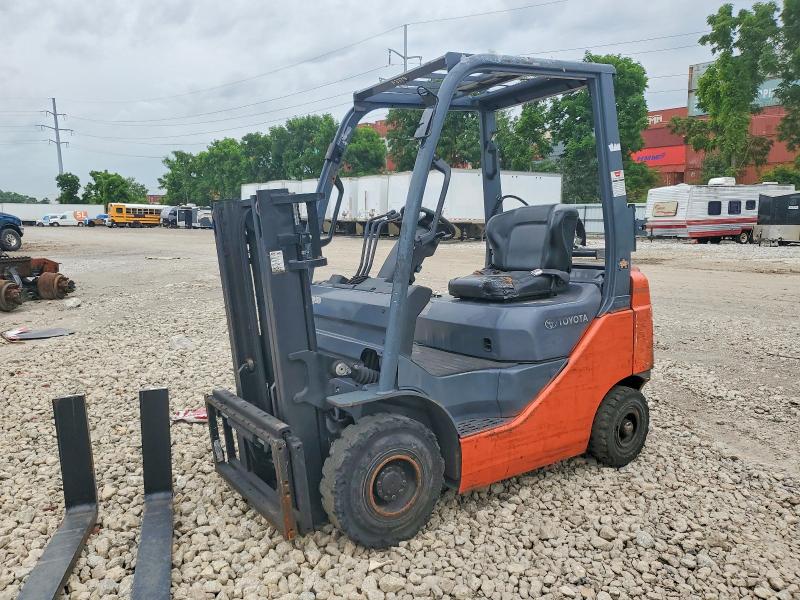 2001 Toyota 8fgu15 მანქანა იყიდება აუქციონზე, vin: 11850, აუქციონის ნომერი: 57729016