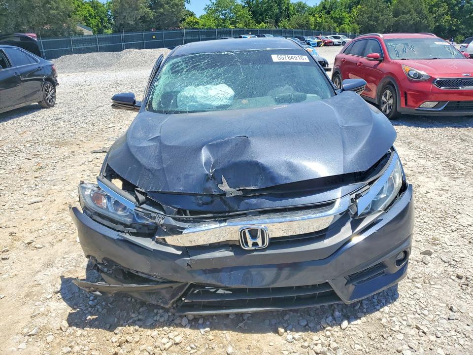 55784916 :رقم المزاد ، 19XFC1F31HE005879 vin ، 2017 Honda Civic مزاد بيع