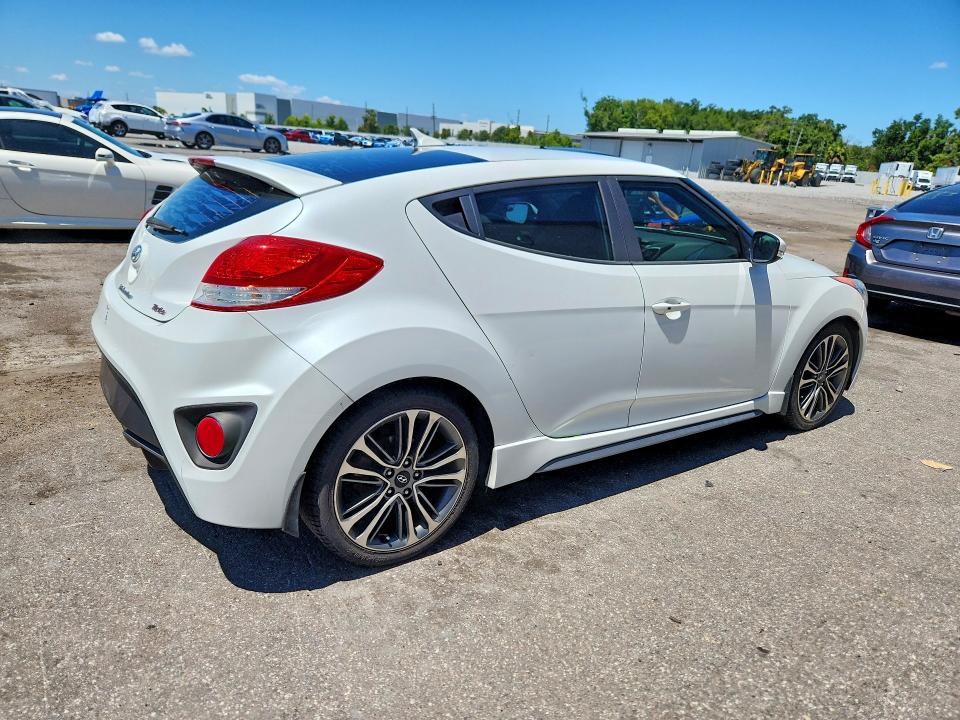 Продажа на аукционе авто 2016 Hyundai Veloster, vin: KMHTC6AE1GU293102, номер лота: 57998606