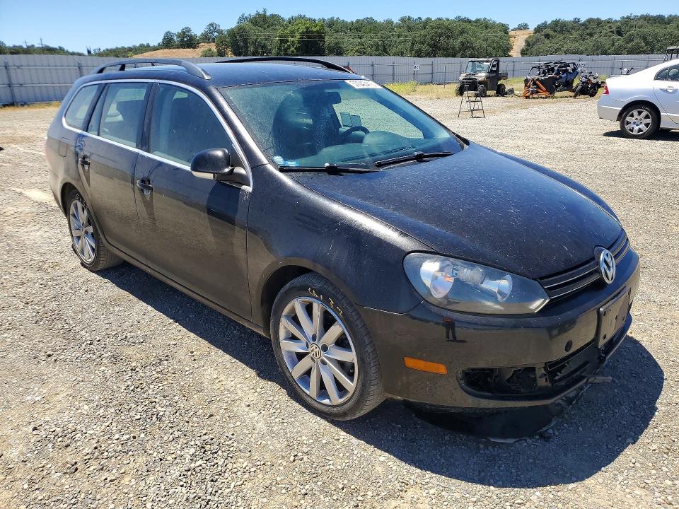 57043416 :رقم المزاد ، 3VWPZ7AJ1AM689076 vin ، 2010 Volkswagen Jetta مزاد بيع