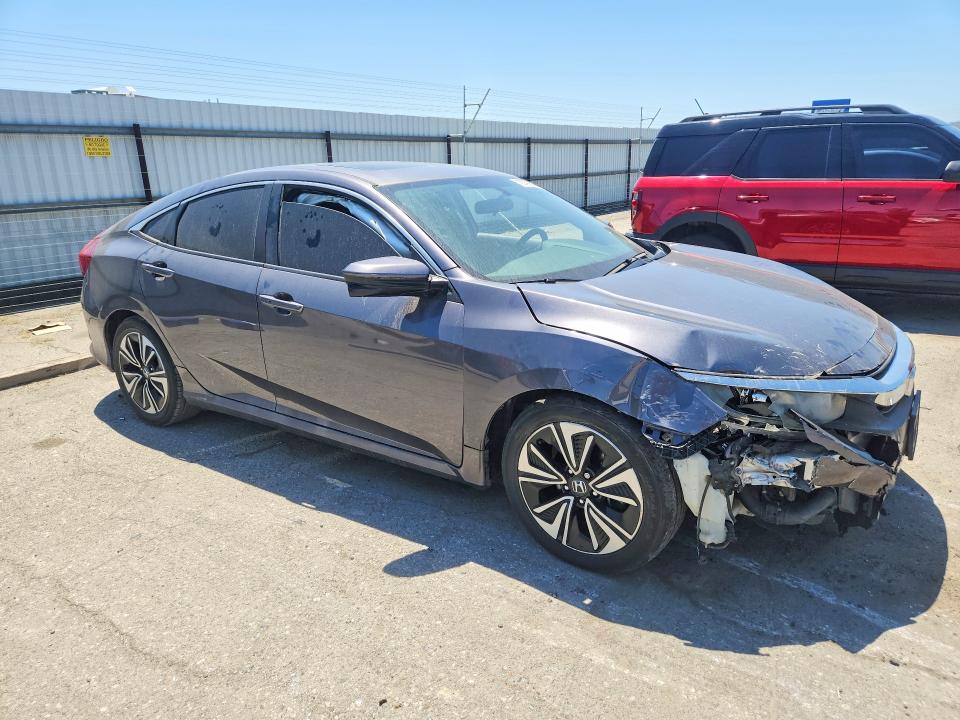 Продажа на аукционе авто 2018 Honda Civic, vin: 2HGFC1F37JH642335, номер лота: 55798766