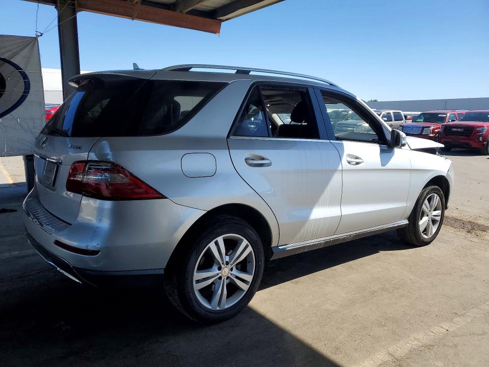 2015 Mercedes-benz Ml მანქანა იყიდება აუქციონზე, vin: 4JGDA5HB8FA484970, აუქციონის ნომერი: 57387956