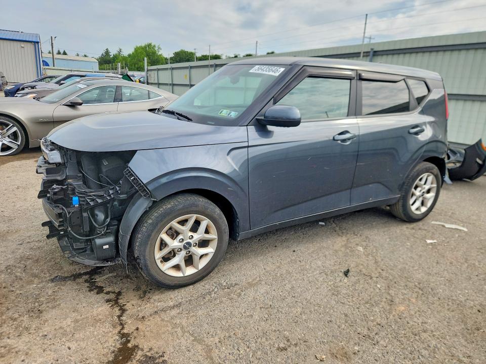 2023 Kia Soul მანქანა იყიდება აუქციონზე, vin: KNDJ23AU5P7879627, აუქციონის ნომერი: 56435646