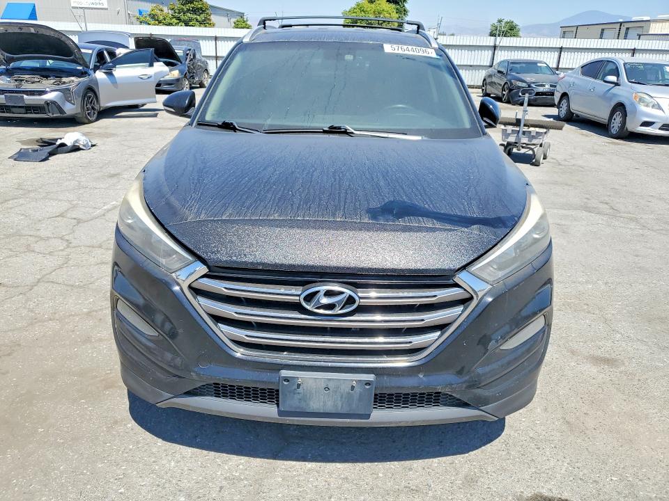 2016 Hyundai Tucson მანქანა იყიდება აუქციონზე, vin: KM8J3CA23GU030735, აუქციონის ნომერი: 57644096