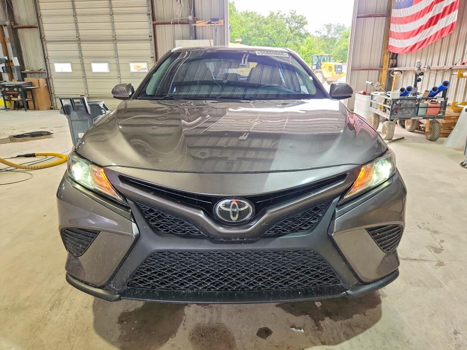 2019 Toyota Camry მანქანა იყიდება აუქციონზე, vin: 4T1B11HK8KU764624, აუქციონის ნომერი: 55869866