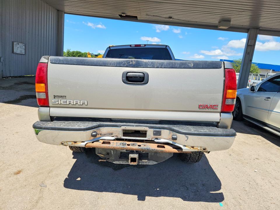 Продажа на аукционе авто 2003 Gmc Sierra, vin: 1GTHK24U13E100718, номер лота: 57121046