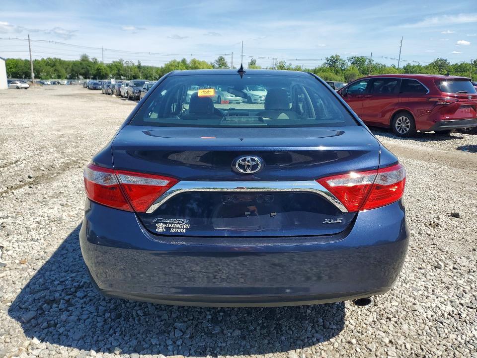 2015 Toyota Camry მანქანა იყიდება აუქციონზე, vin: 4T1BF1FK7FU947393, აუქციონის ნომერი: 56341176