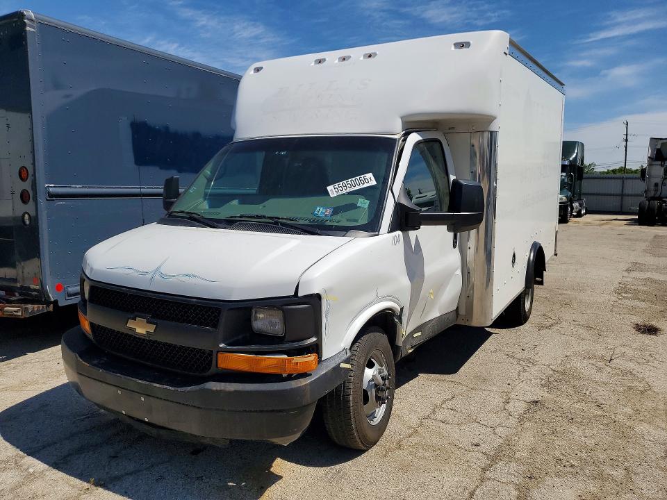 55950066 :رقم المزاد ، 1GB3G2CG5F1267199 vin ، 2015 Chevrolet Express مزاد بيع