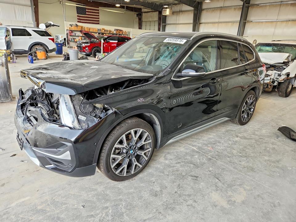 55059876 :رقم المزاد ، WBXJG9C01M5U09104 vin ، 2021 Bmw X1 مزاد بيع