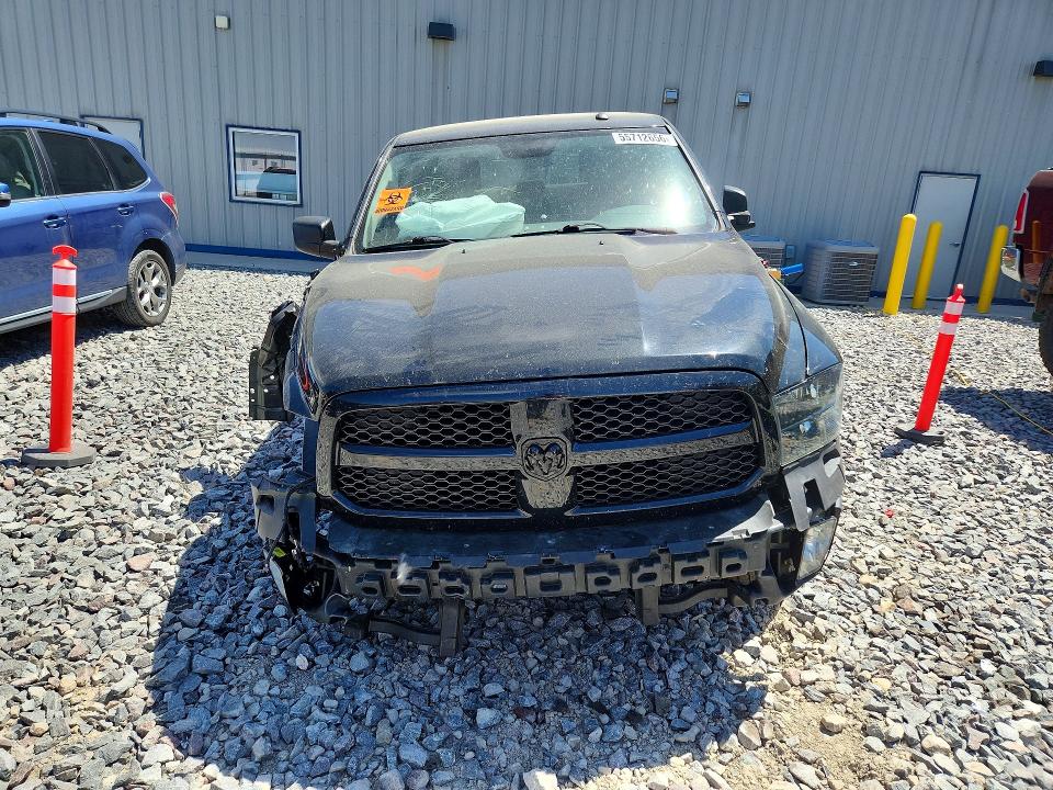 55712656 :رقم المزاد ، 3C6RR7KT0HG574058 vin ، 2017 Ram 1500 مزاد بيع