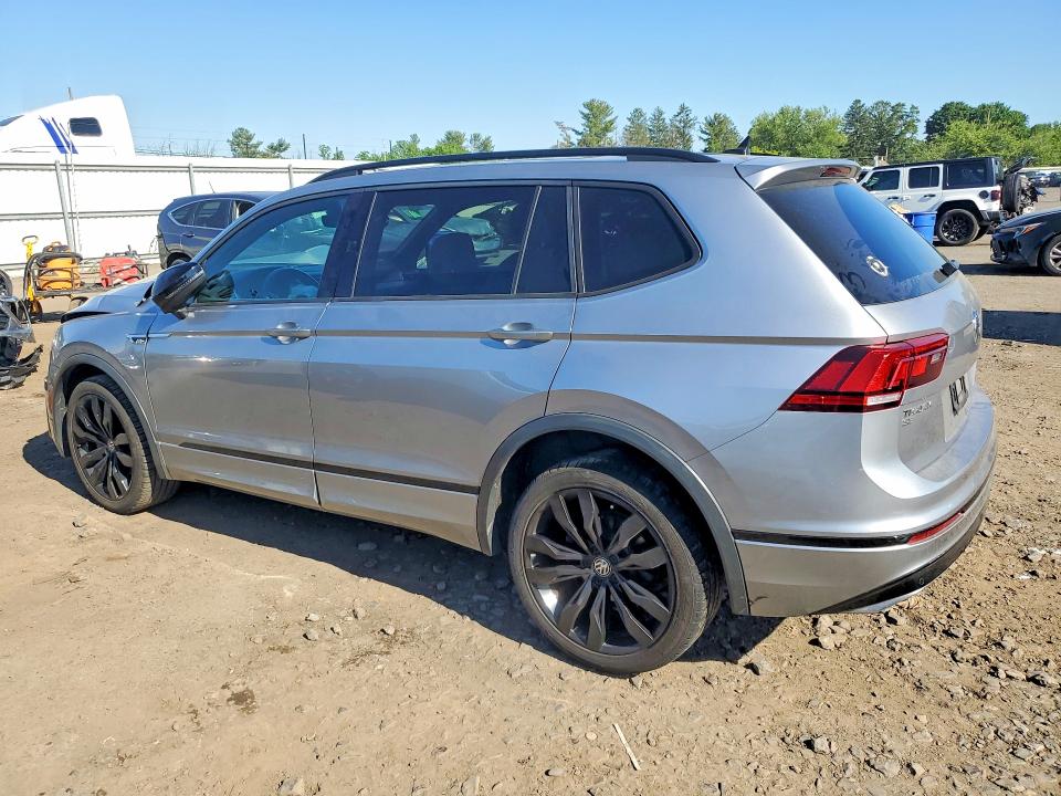 56155706 :رقم المزاد ، 3VV2B7AXXLM153673 vin ، 2020 Volkswagen Tiguan مزاد بيع