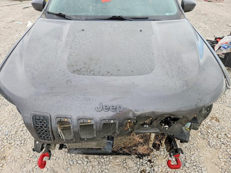 57749146 :رقم المزاد ، 1C4PJMBX3KD106757 vin ، 2019 Jeep Cherokee مزاد بيع