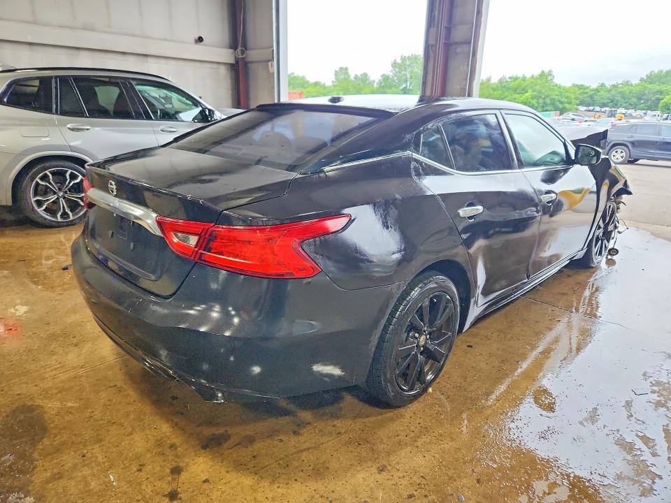 57627236 :رقم المزاد ، 1N4AA6AP9HC360108 vin ، 2017 Nissan Maxima مزاد بيع