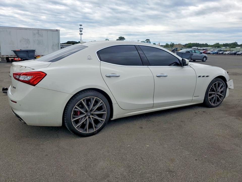 58240206 :رقم المزاد ، ZAM57YTL2K1315025 vin ، 2019 Maserati Ghibli مزاد بيع