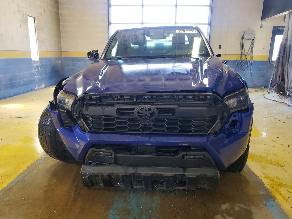 Продаж на аукціоні авто 2025 Toyota Tacoma, vin: 3TMLB5JN3SM188057, номер лоту: 55788326