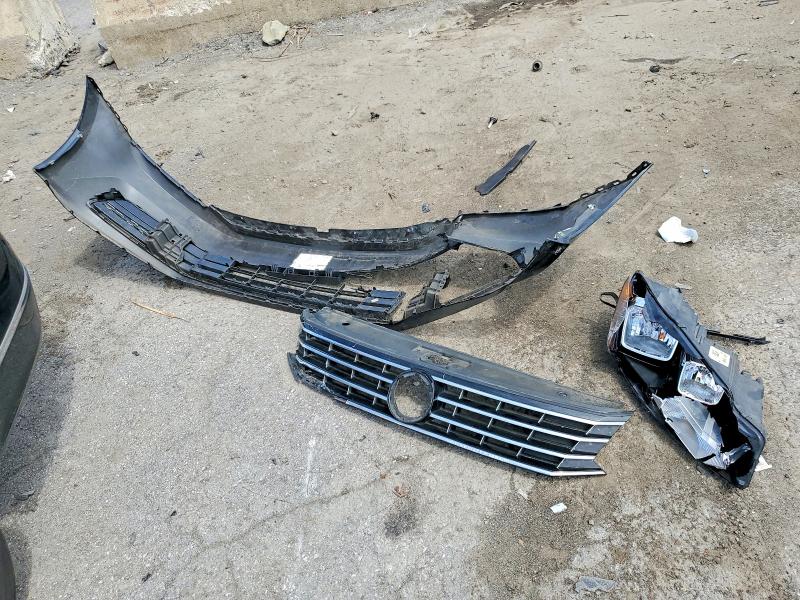 59087586 :رقم المزاد ، 1VWLA7A38KC009085 vin ، 2019 Volkswagen Passat مزاد بيع