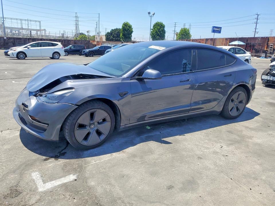 Auction sale of the 2022 Tesla Model 3, vin: 5YJ3E1EB8NF333411, lot number: 57222566