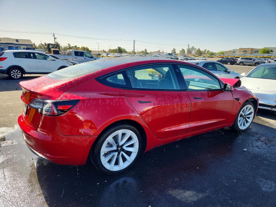 2022 Tesla Model 3 მანქანა იყიდება აუქციონზე, vin: 5YJ3E1EA2NF370770, აუქციონის ნომერი: 57024366